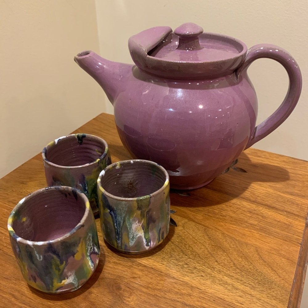 Cole’s Pottery Sanford NC teapot and 3 cups